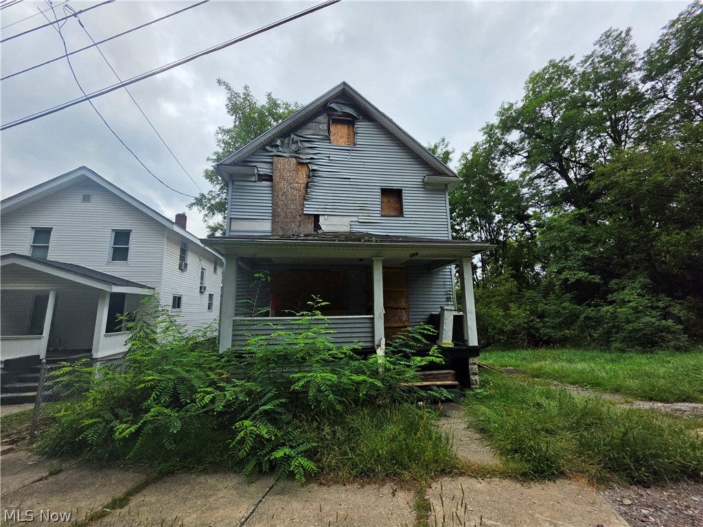 384 Turner Street — photo