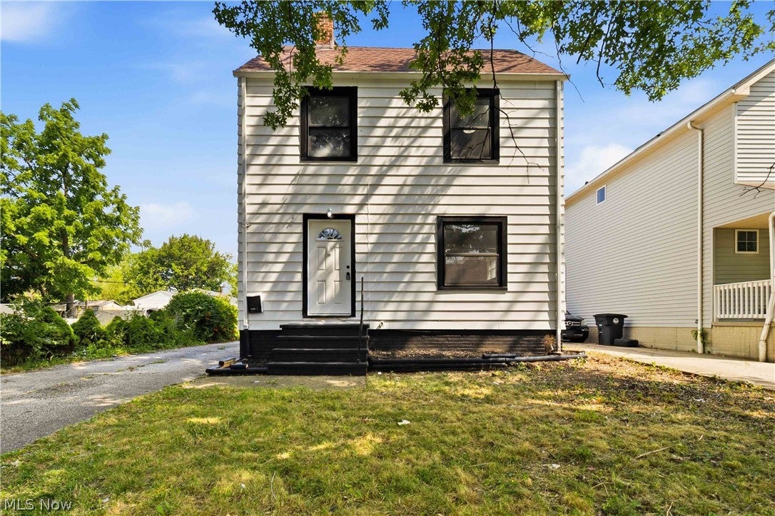 12904 Brookfield Avenue — photo