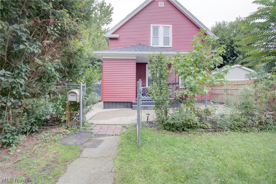 1950 W 50th Street — photo