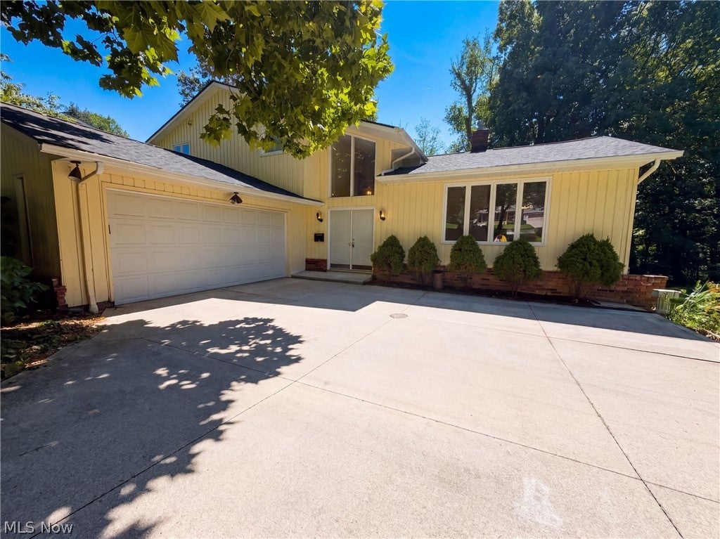 33170 Ledge Hill Drive — photo