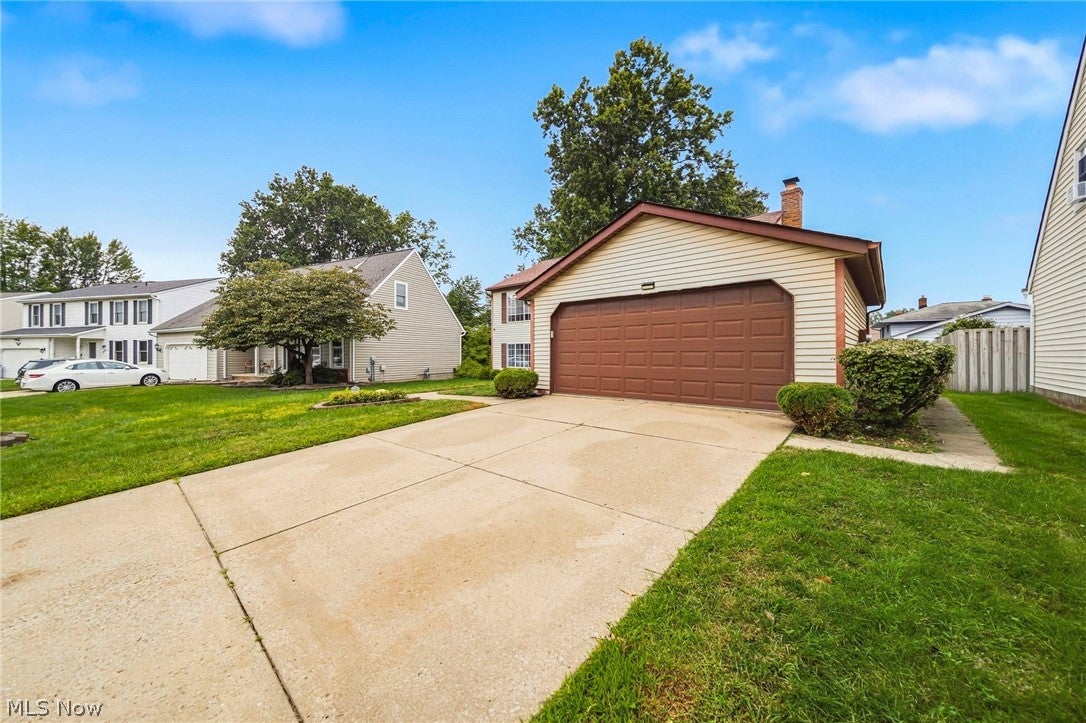Home in Willoughby, OH 44094 — photo 3