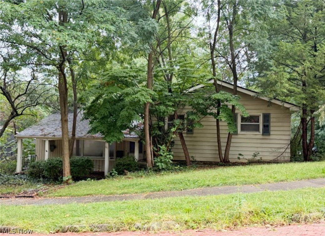 671 Lafayette Drive — photo