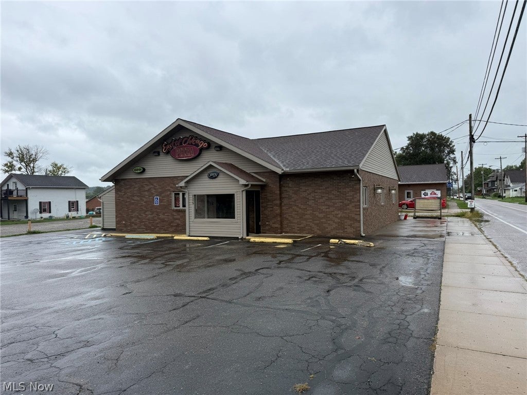 205 Commercial Avenue SE — photo