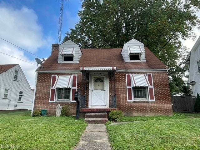 1416 Mcgregor Avenue NW — photo