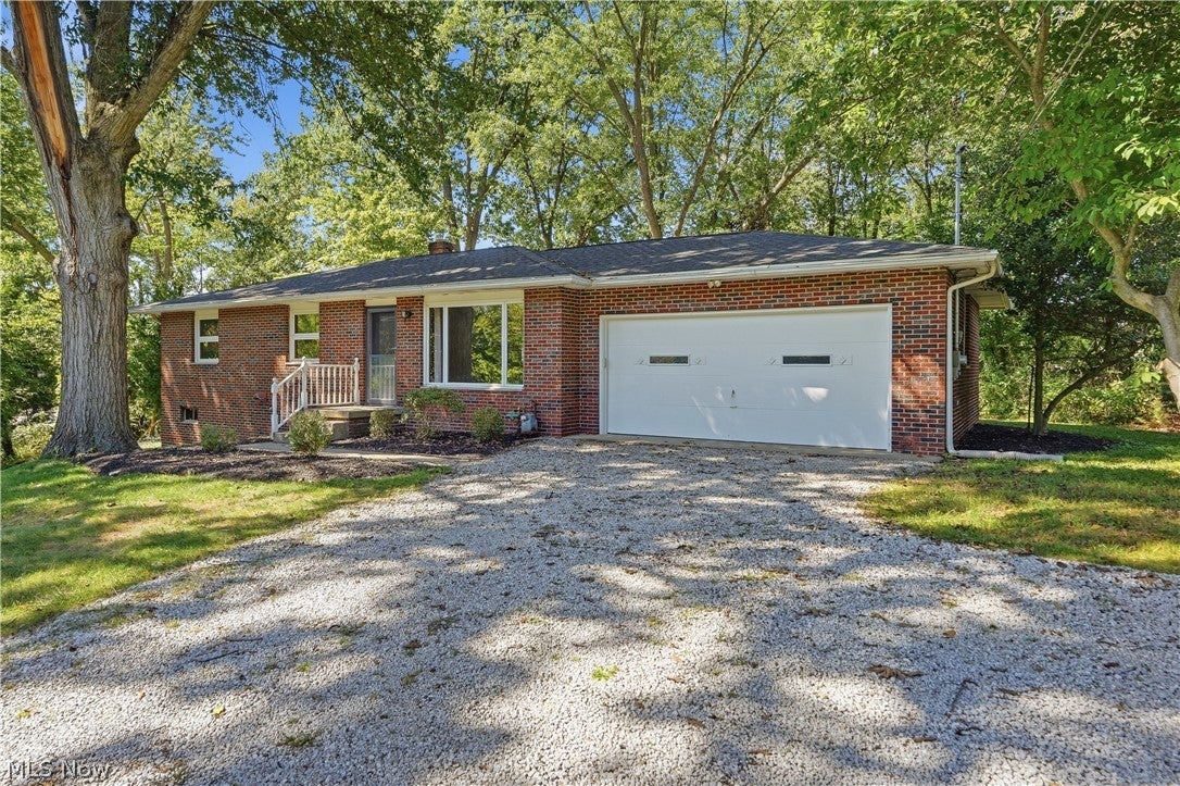 3844 Uncas Drive — photo