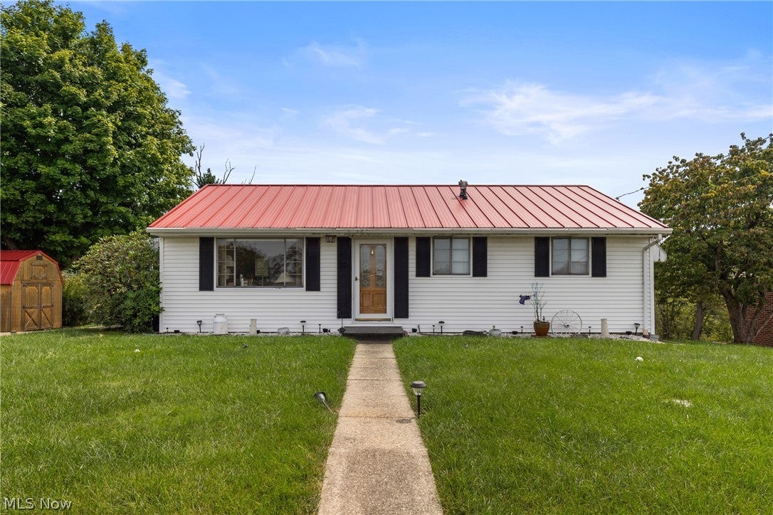 311 Hillcrest Drive — photo