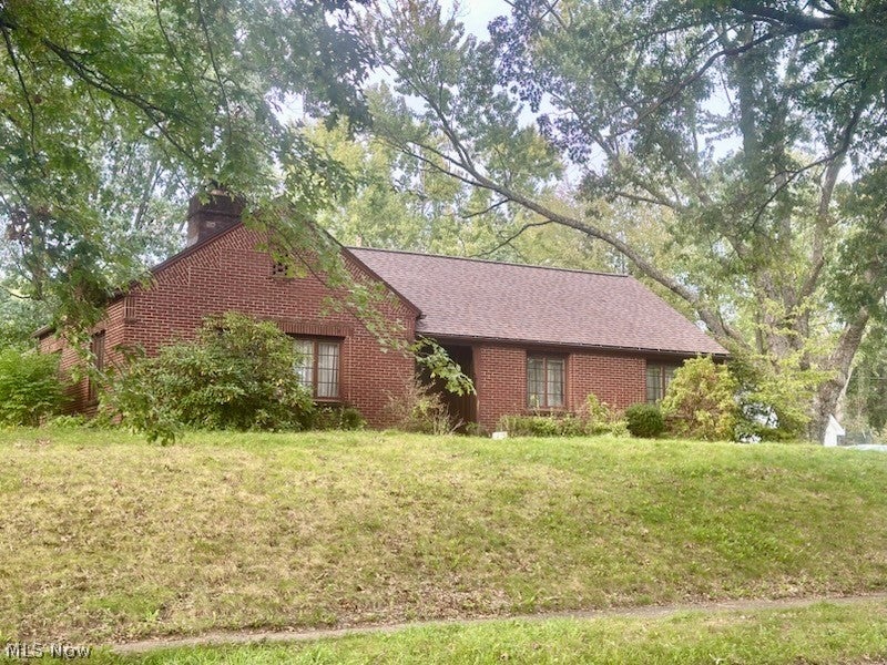 1006 Bennington Avenue NE — photo