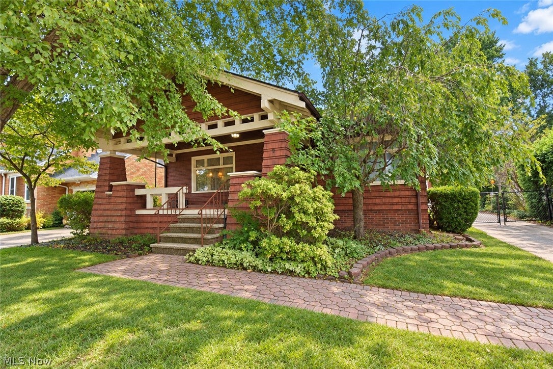 5883 Clearview Drive — photo