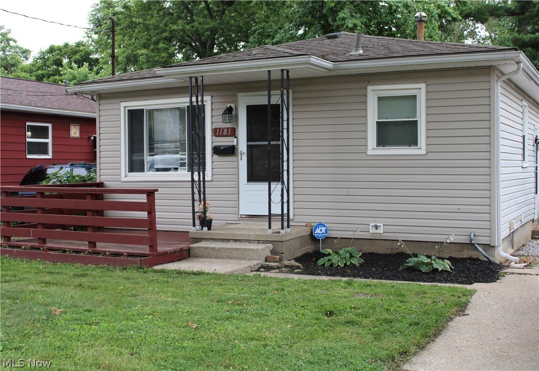 1181 Easton Drive — photo