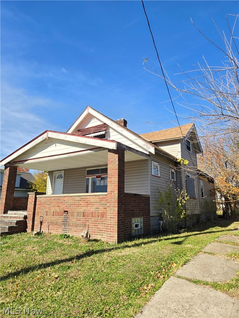 12109 Gay Avenue — photo
