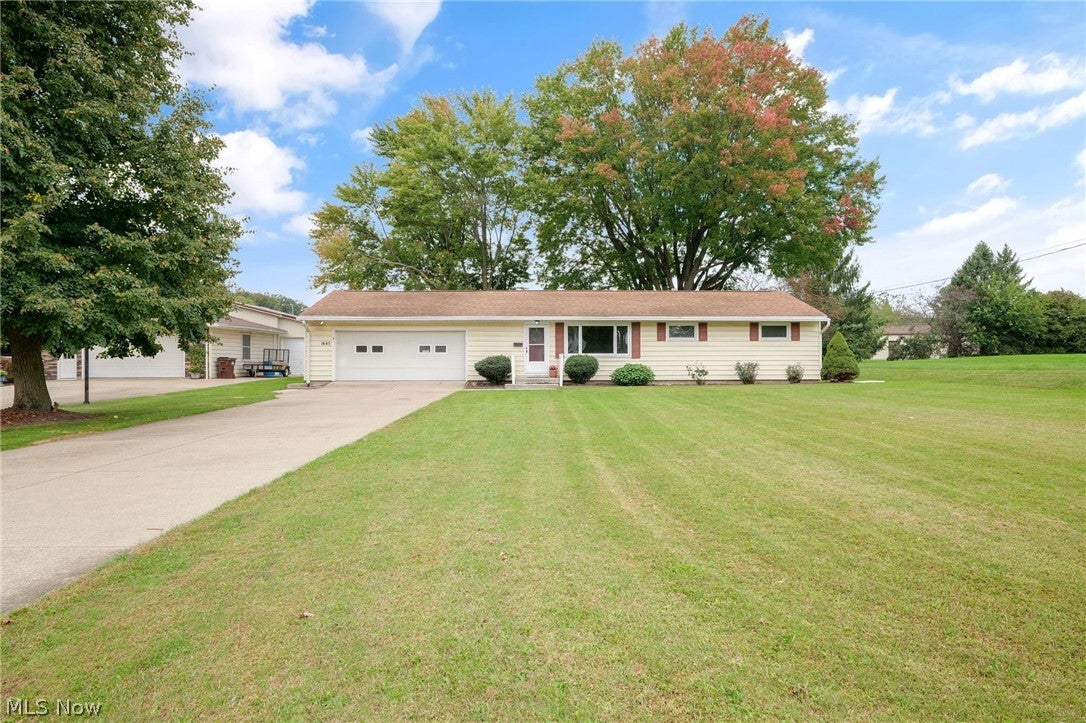 1645 Westwood Circle — photo