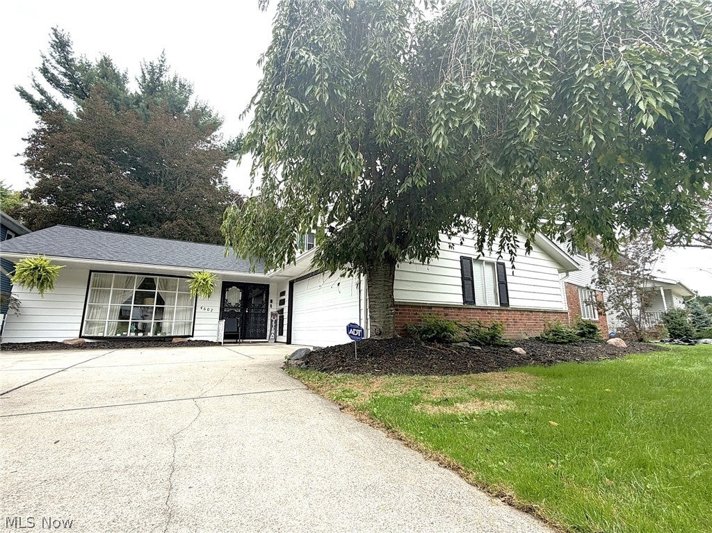 4602 Whitehall Drive — photo