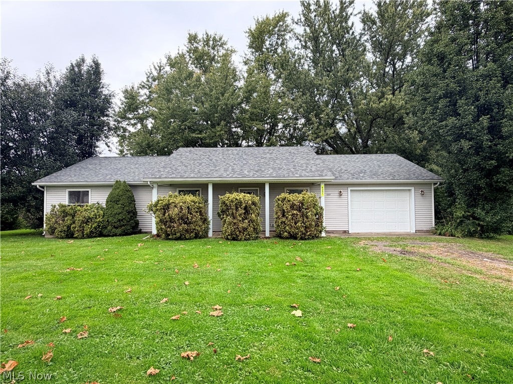 6351 Bushnell Road — photo