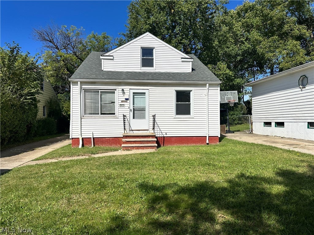 16207 Miles Avenue — photo