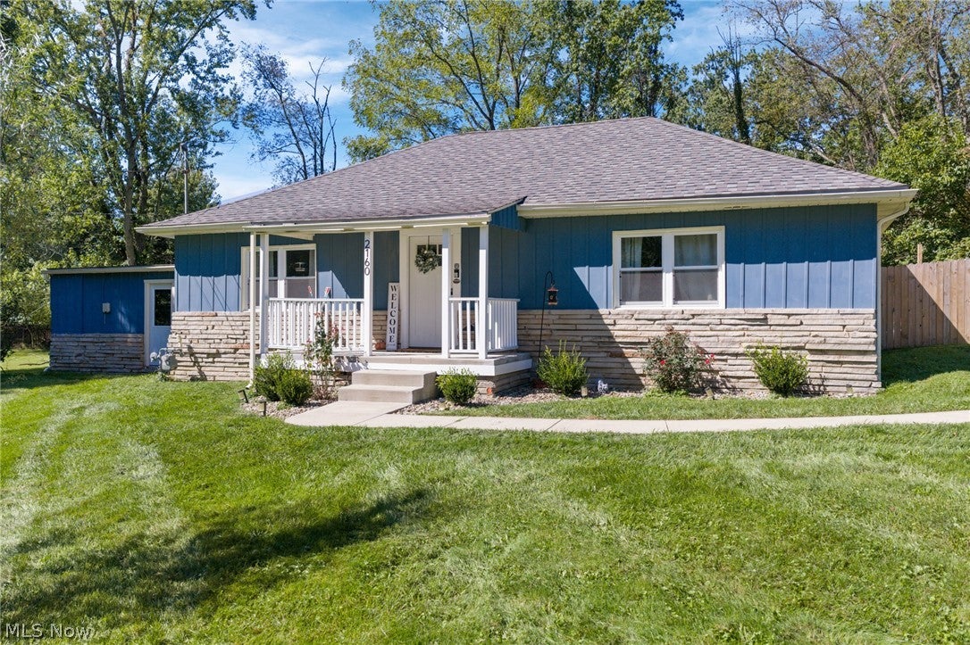 2160 Plymouth Drive — photo