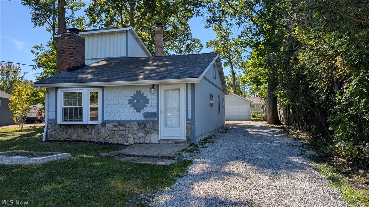 424 E 319th Street, Willowick, OH 44095 — photo 3