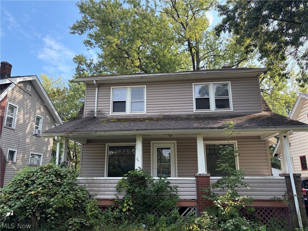 365 Marmion Avenue — photo