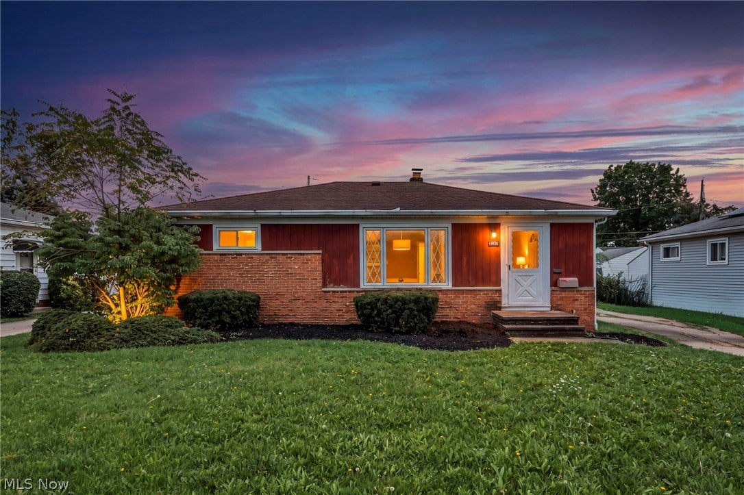11301 Aaron Drive — photo