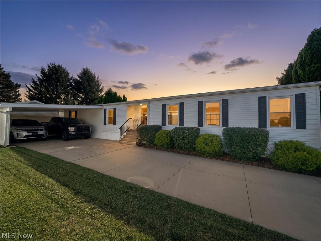 605 Sandtrap Circle — photo