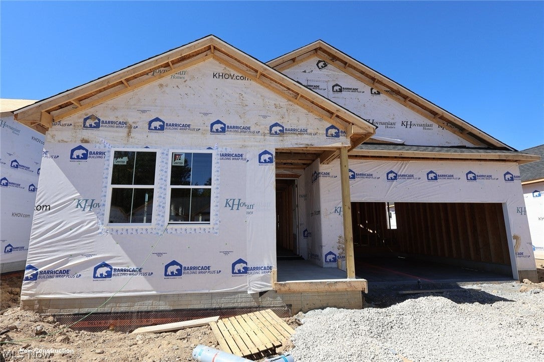 2460 Merriment Drive — photo