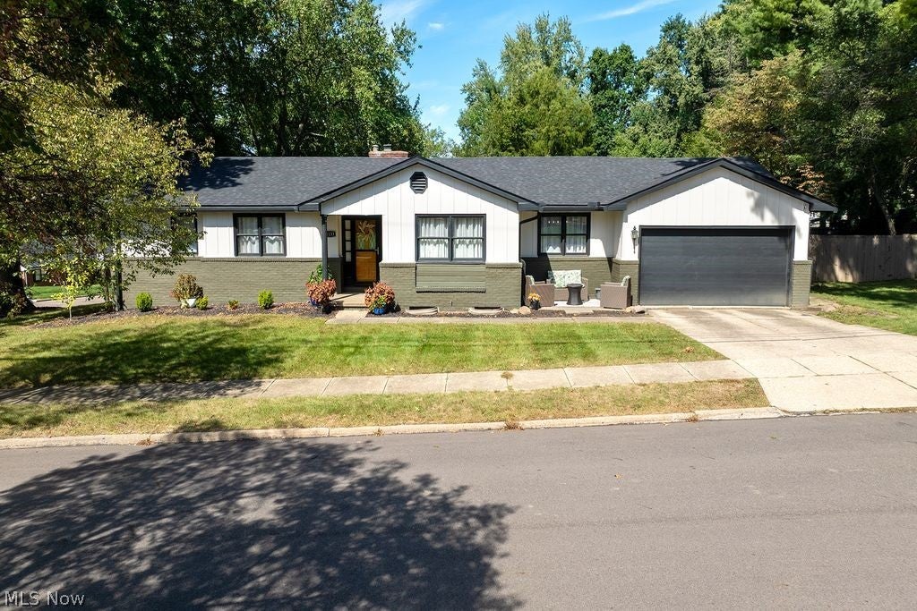 1133 Romayne Drive — photo