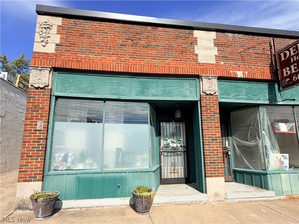 2020 W Schaaf Road — photo