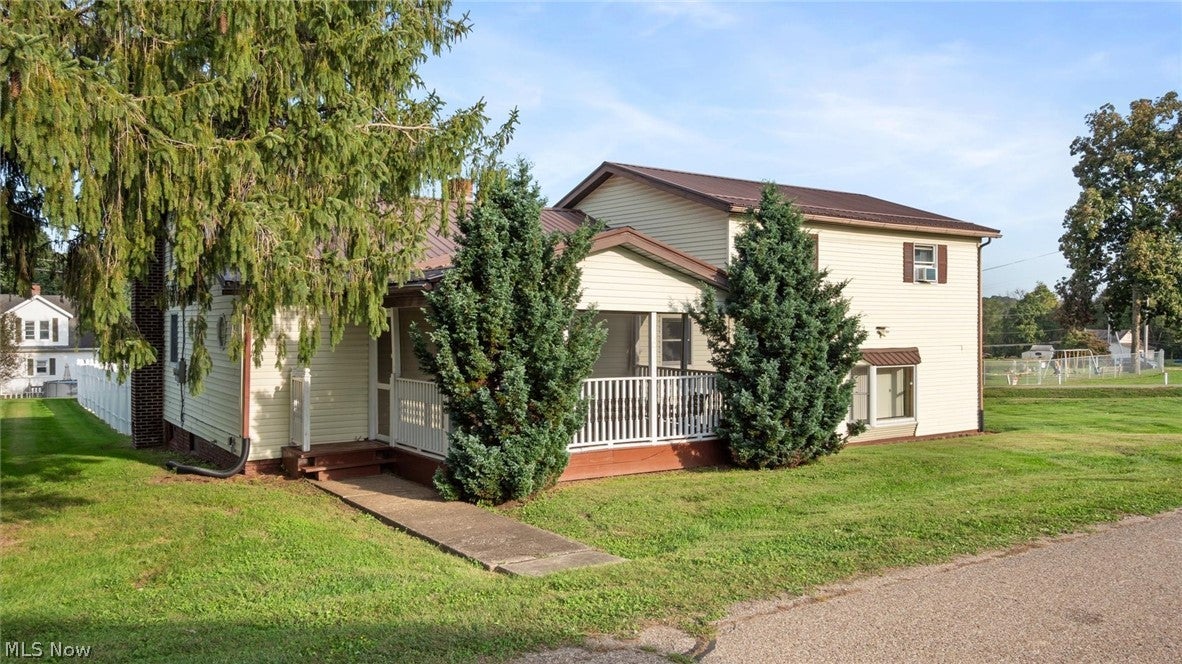 618 Main Street, Philo, OH 43771 — photo 2