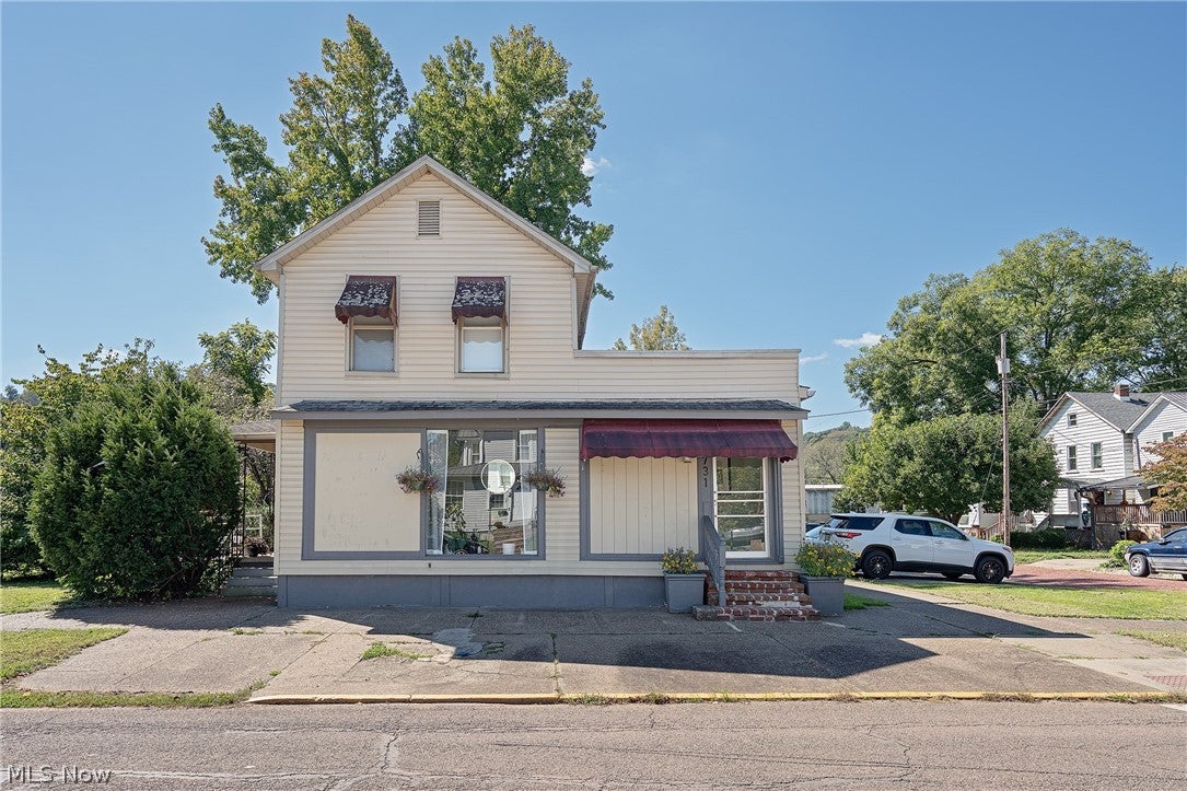 731 Front Street — photo