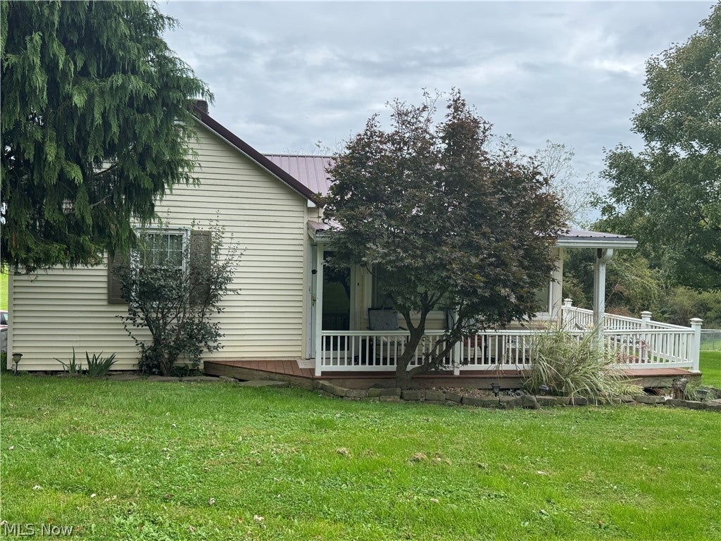 Home in St Clairsville, OH 43950 — photo 3