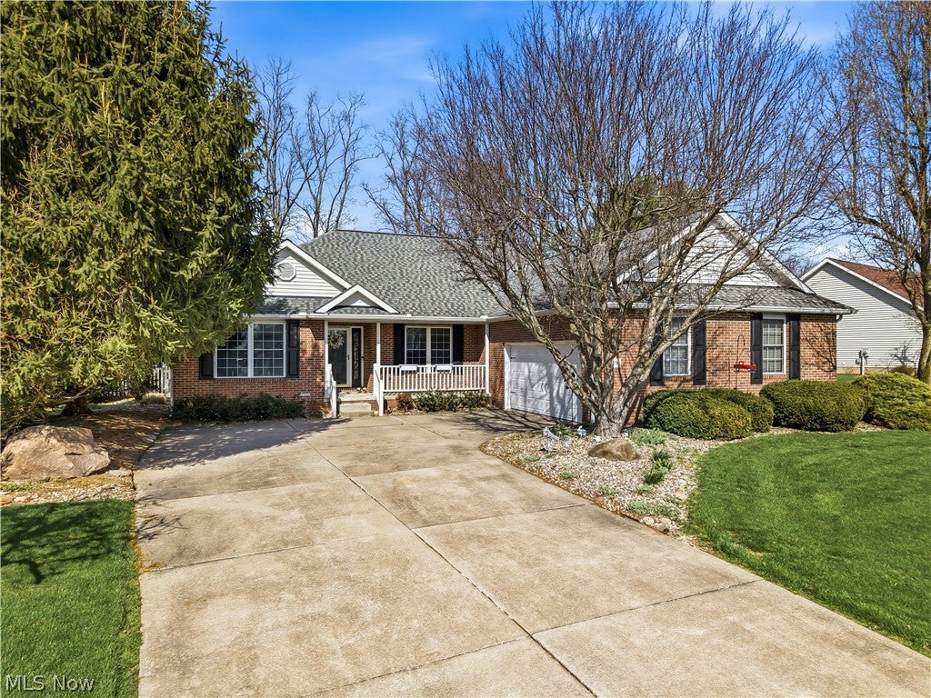 1009 E Reno Drive — photo