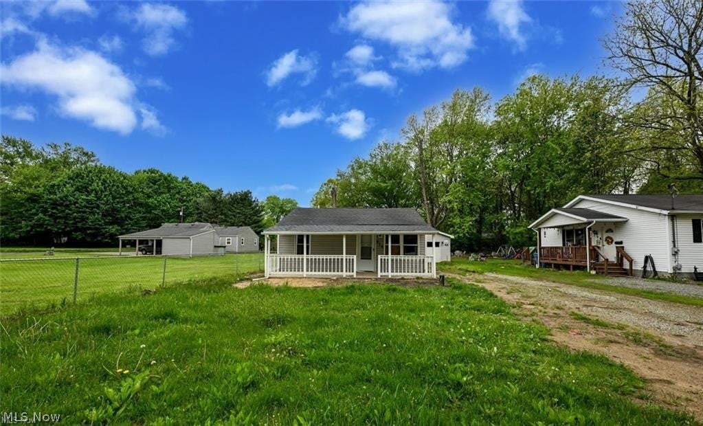 916 Abington Road — photo