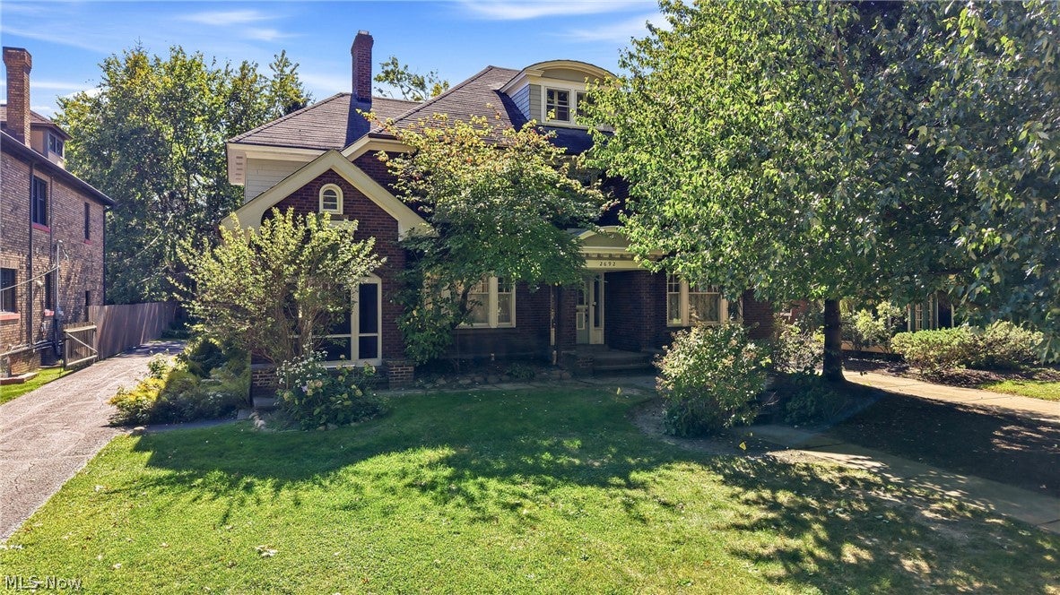 Home in Cleveland Heights, OH 44106 — photo 2