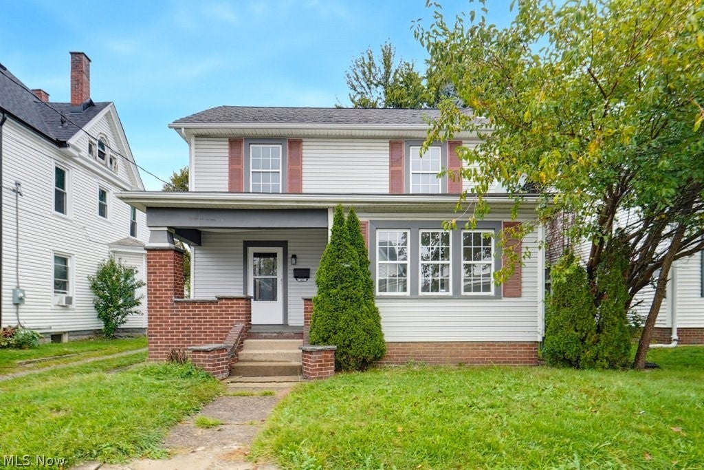 1401 Ridgeway Place NW — photo
