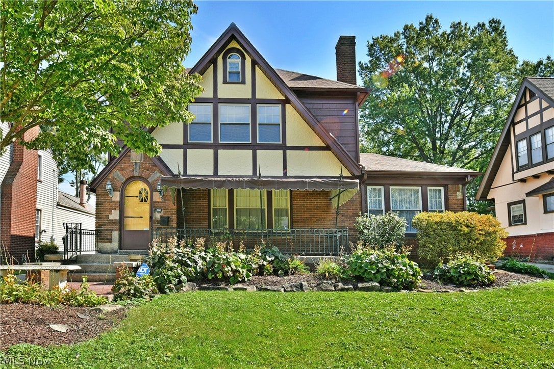 360 Fairmount Avenue NE — photo