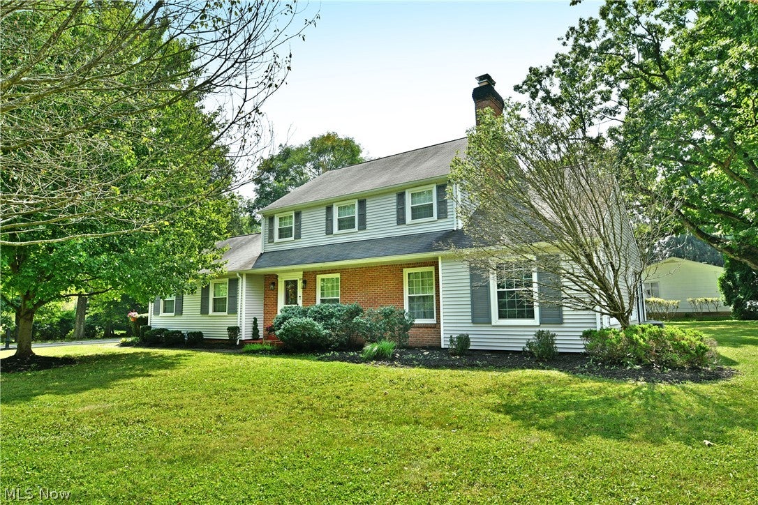 825 Ravine Drive — photo