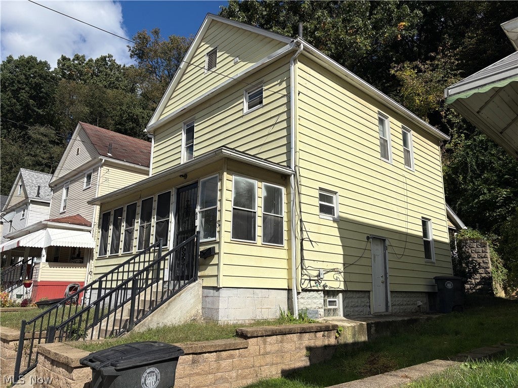 63 Rosalind Court — photo