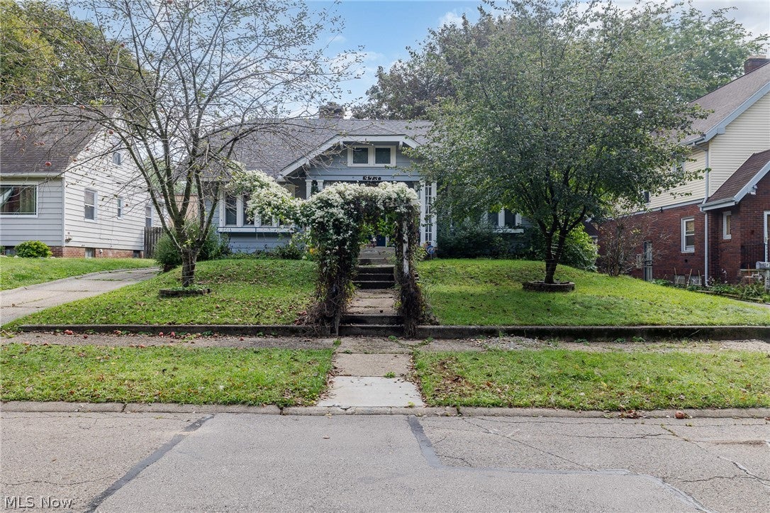 473 S Sunset View Drive — photo