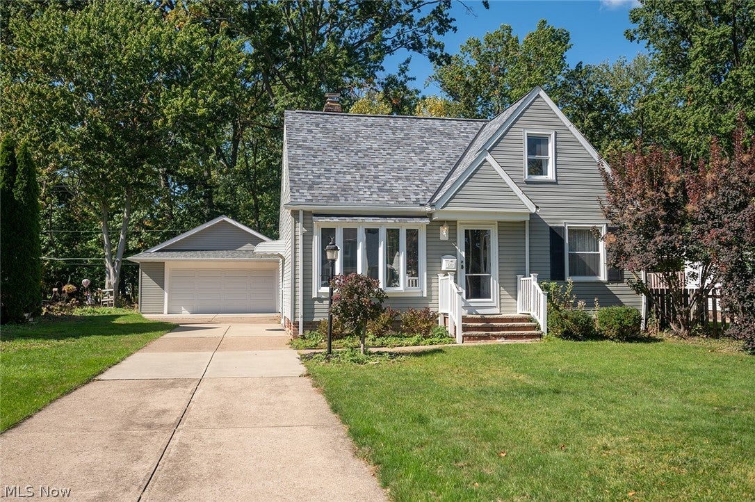 5252 Karen Isle Drive — photo