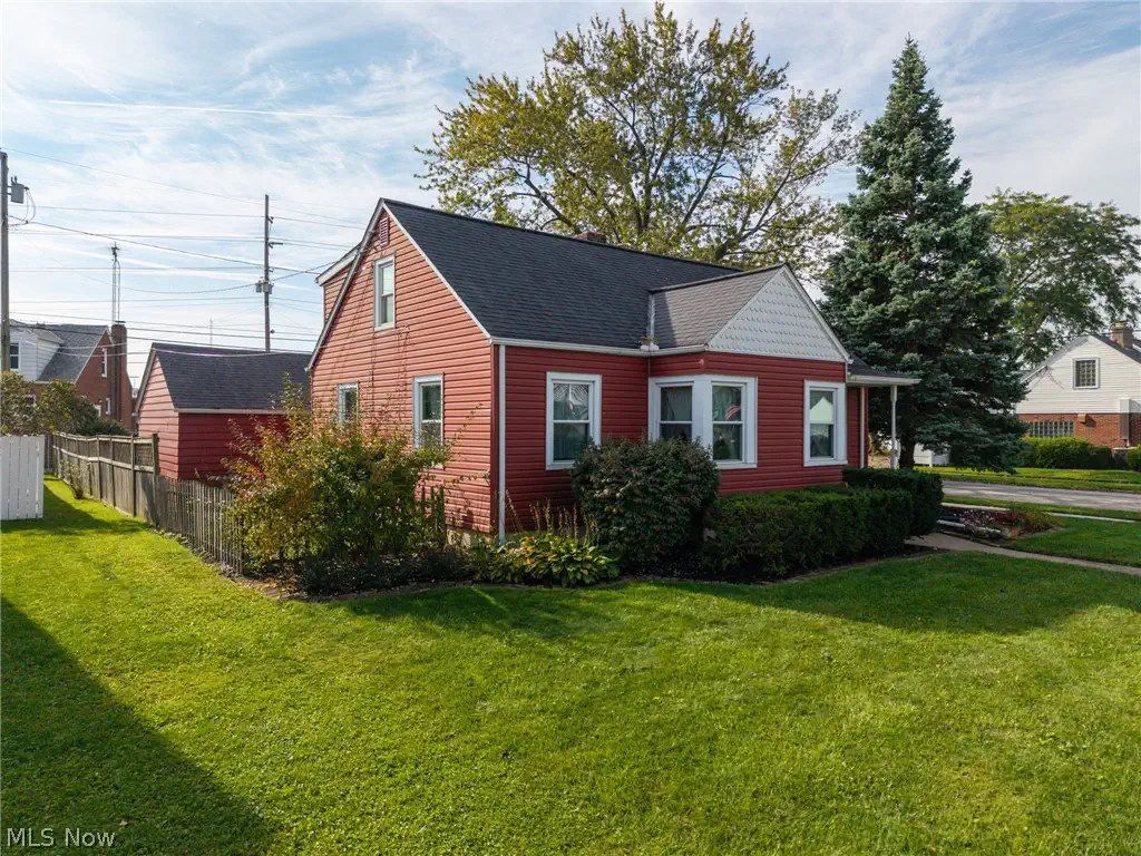 300 Str 300 50th Street, Sandusky, OH 44870 | Realty.com