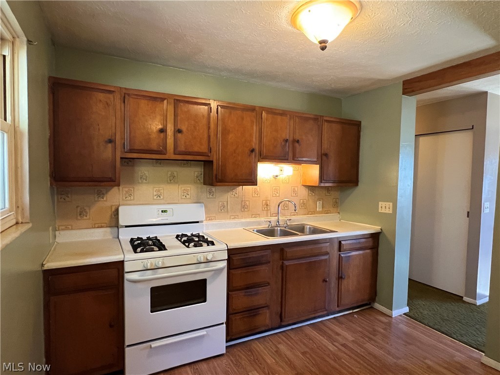 1411 E 27th Street, Ashtabula, OH 44004 — photo 2