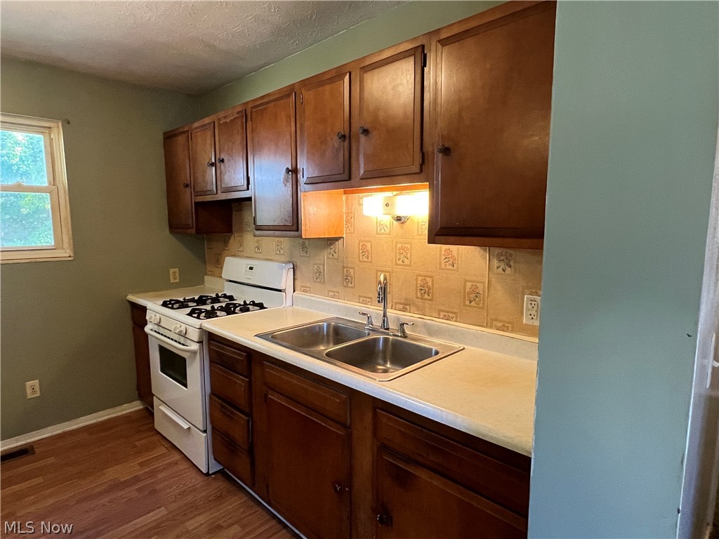 1411 E 27th Street, Ashtabula, OH 44004 — photo 3