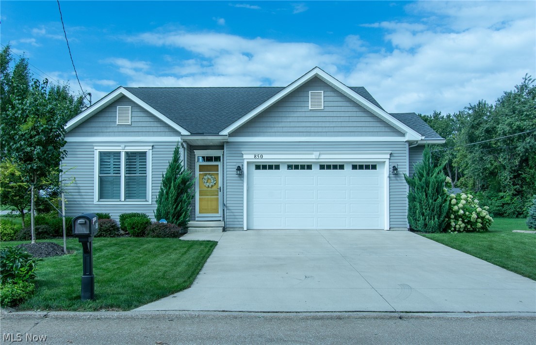 850 Road to Happiness — photo