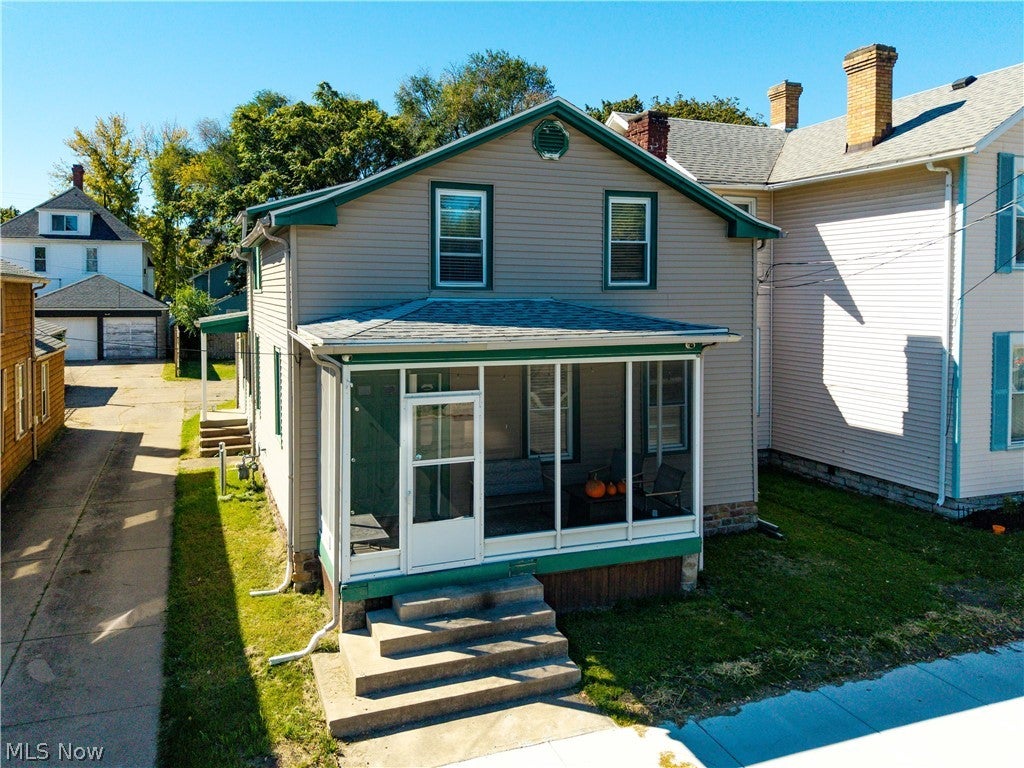 325 Hancock Street — photo