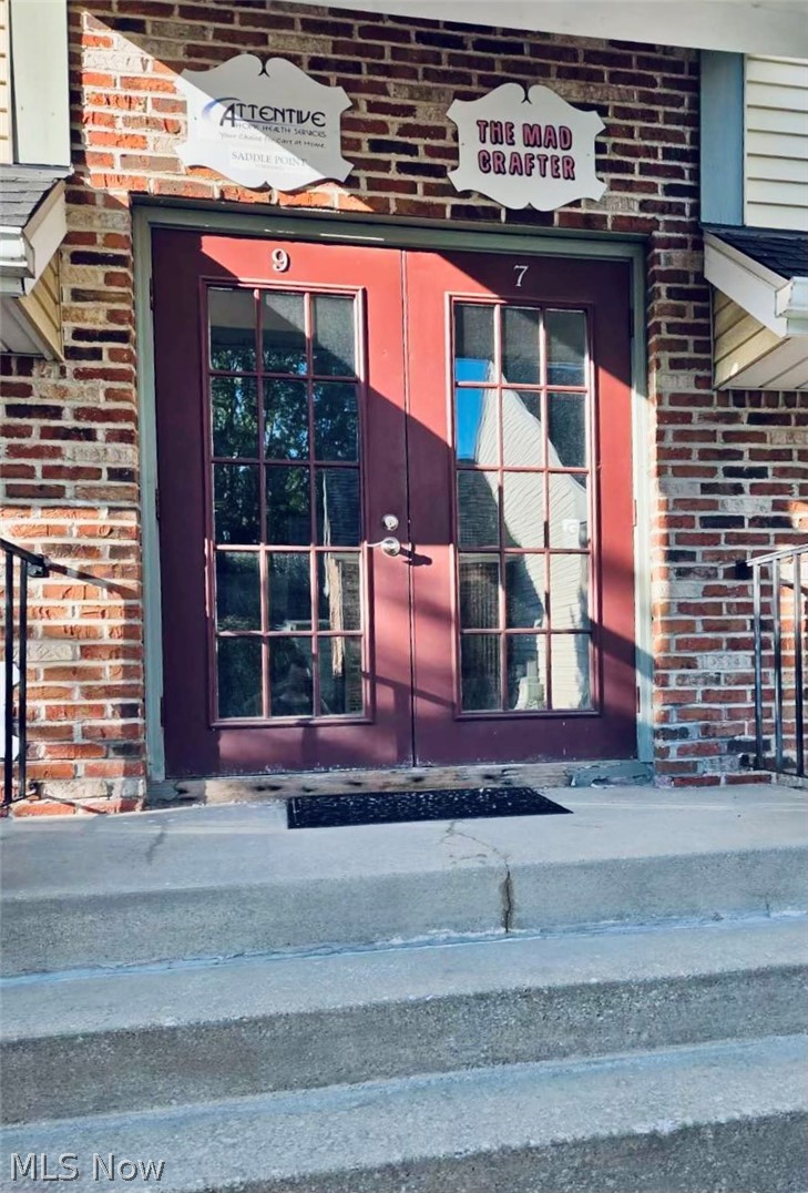 4466 Darrow Road Unit 7 — photo