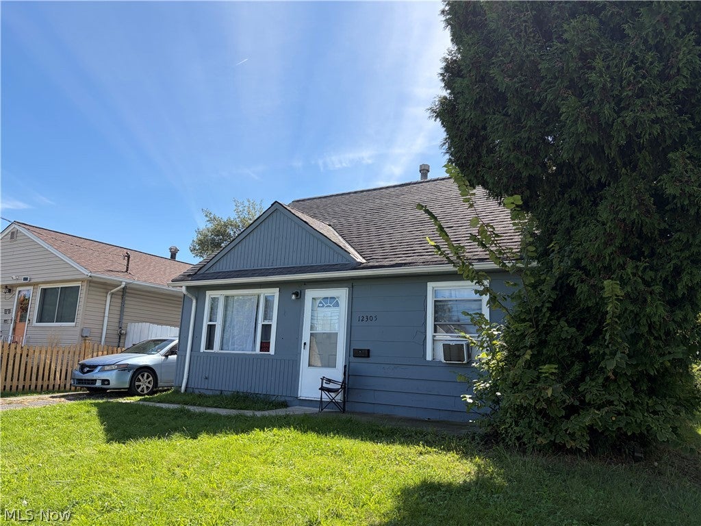 12305 Emery Avenue — photo