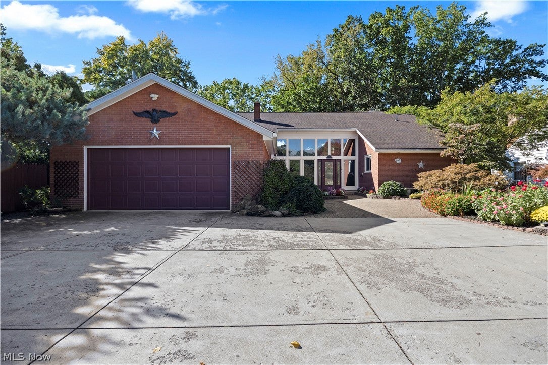 916 Elywood Drive, Elyria, OH 44035 — photo 2