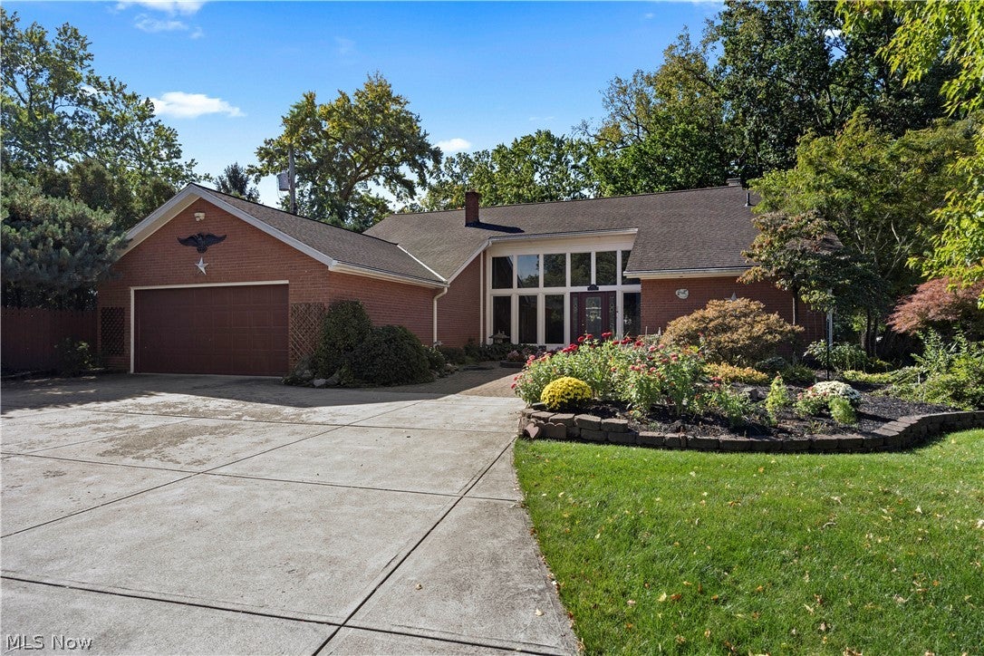 916 Elywood Drive, Elyria, OH 44035 — photo 3