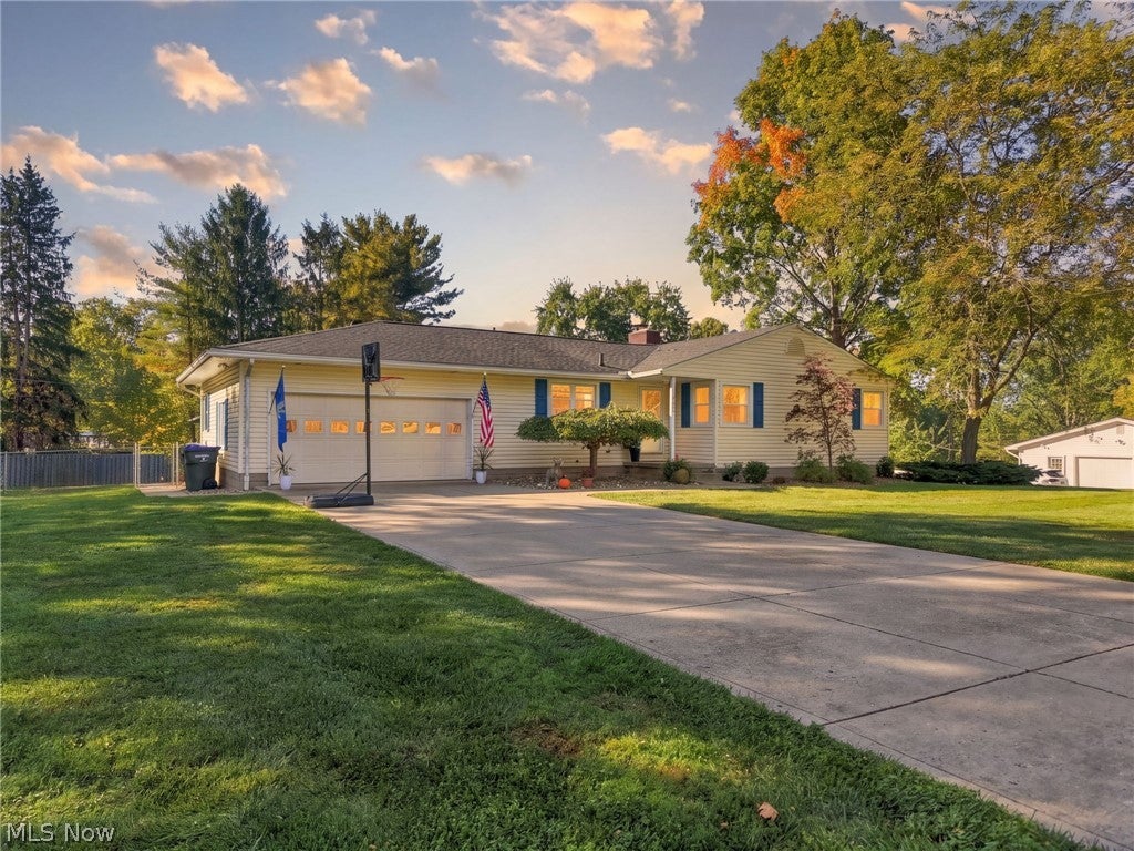 656 N Hidden Valley Road — photo