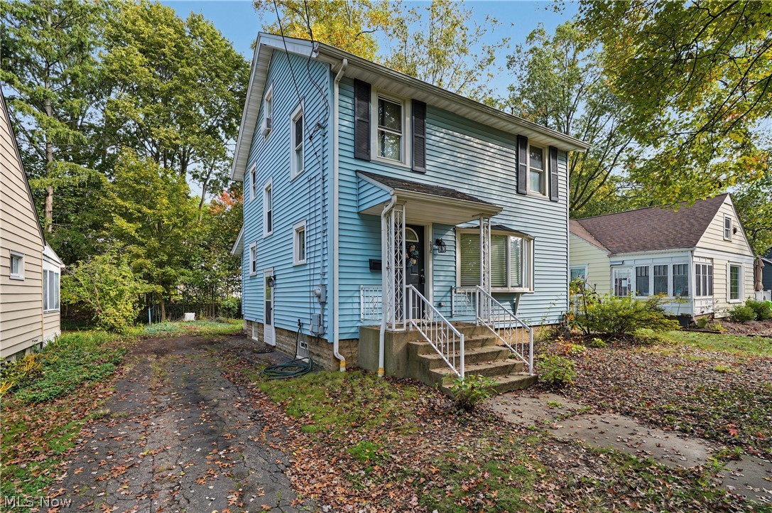 605 N Willow Street — photo