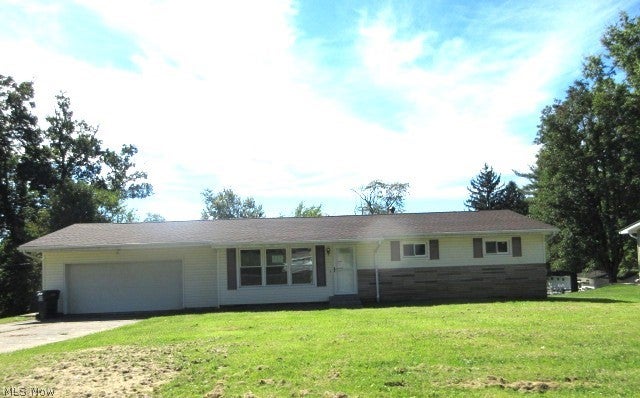 2740 Village Drive — photo
